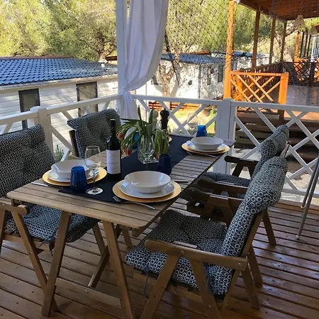 Campsite Wellness Mobile Maestral