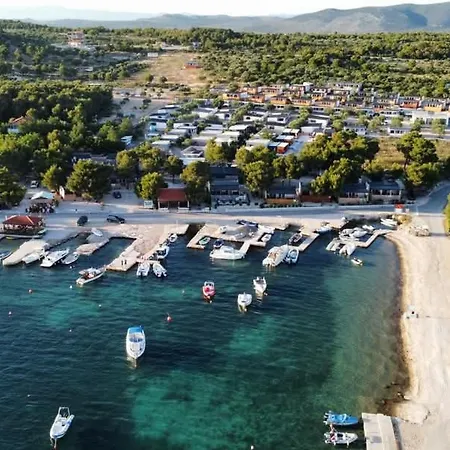 Wellness Mobile Maestral Campsite Drage